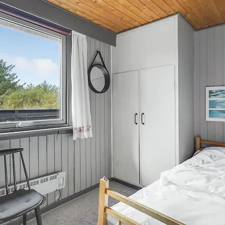 3 Bedroom Lovely In Prázdninový dům *